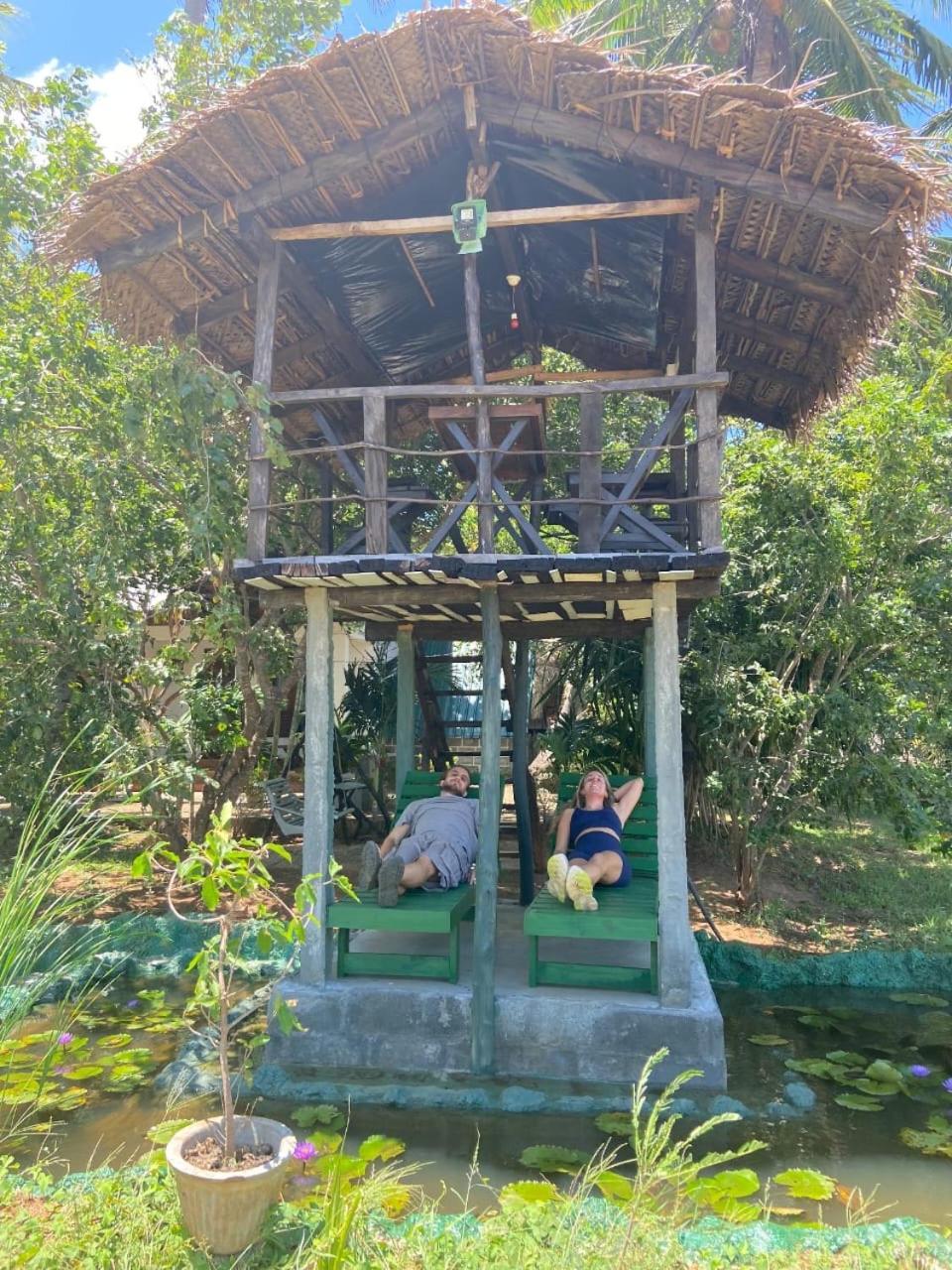 Lake Wind Habarana Luaran gambar